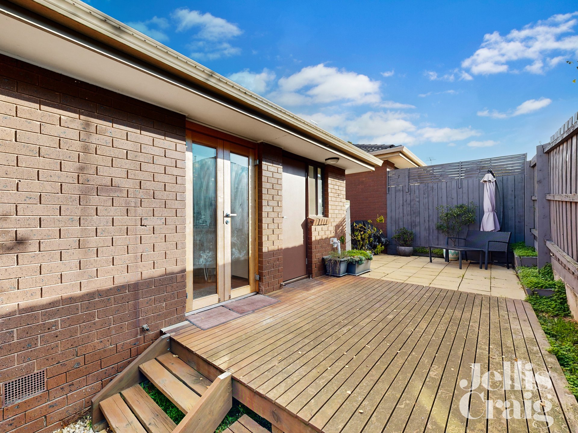 1/12 Florence Road, Surrey Hills image 7