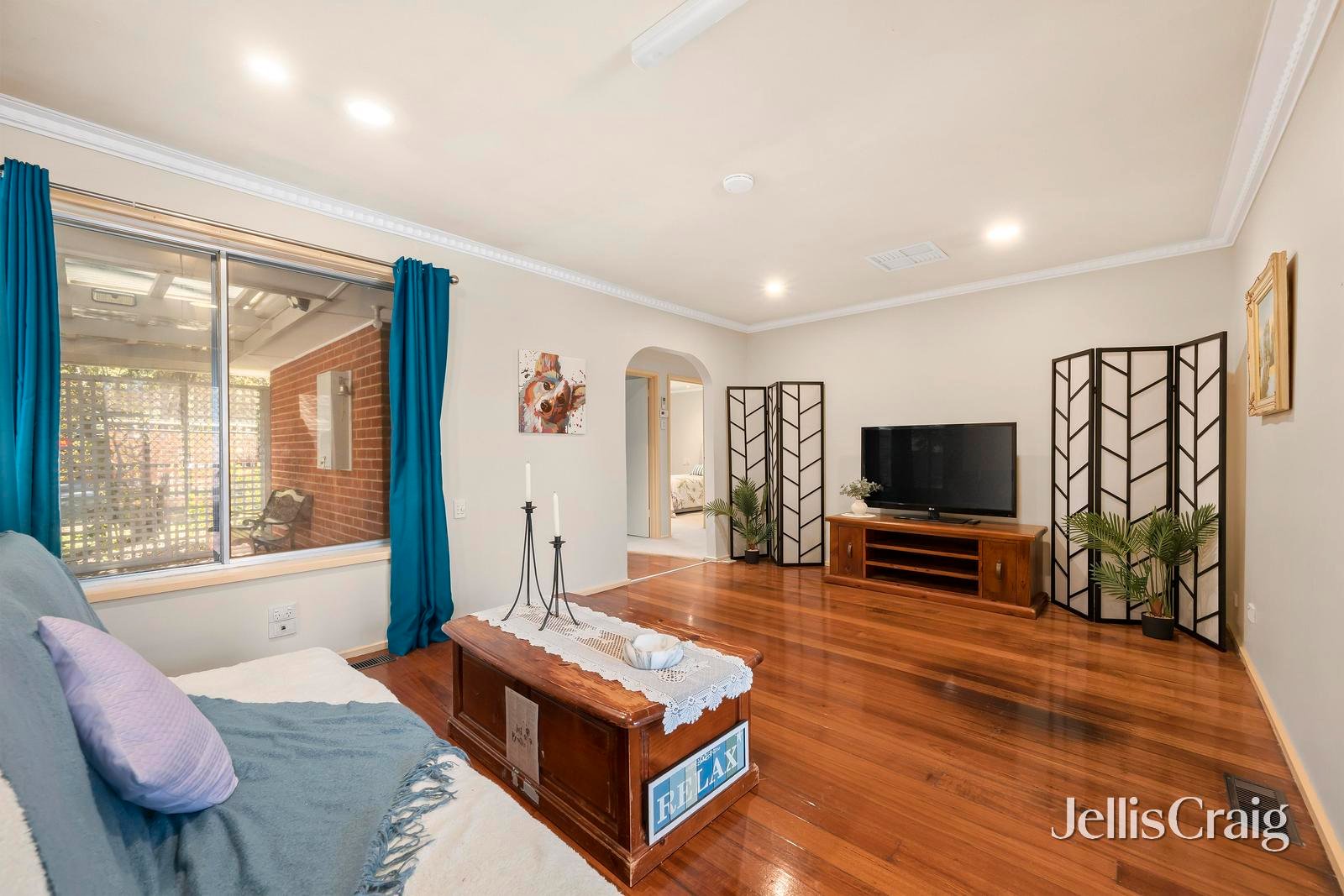1/12 Gary Court, Croydon image 4