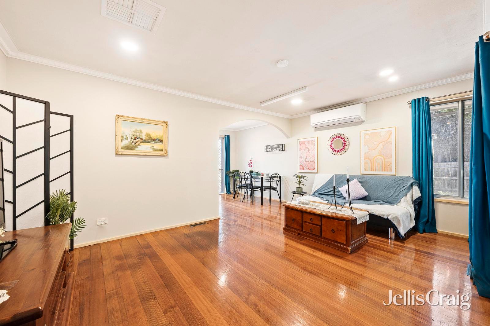 1/12 Gary Court, Croydon image 5