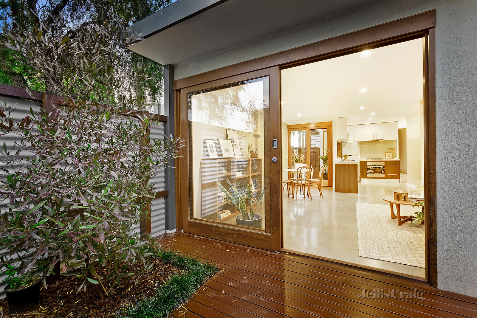 112 Hawthorn Road, Northcote image 3