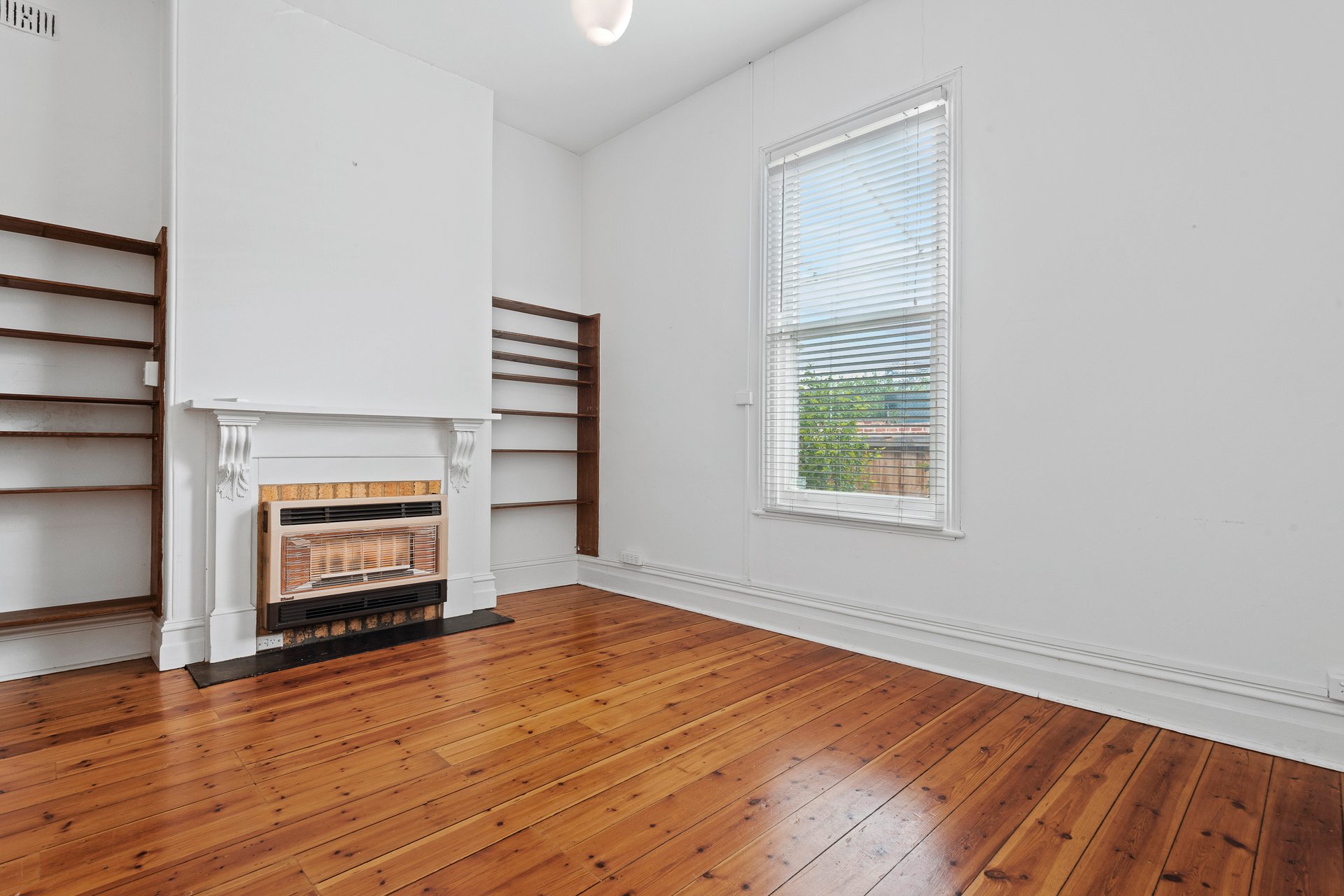 Property Gallery Thumbnail 2