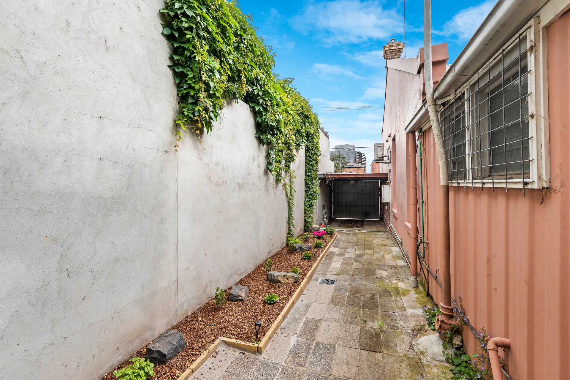 Property Gallery Thumbnail 6