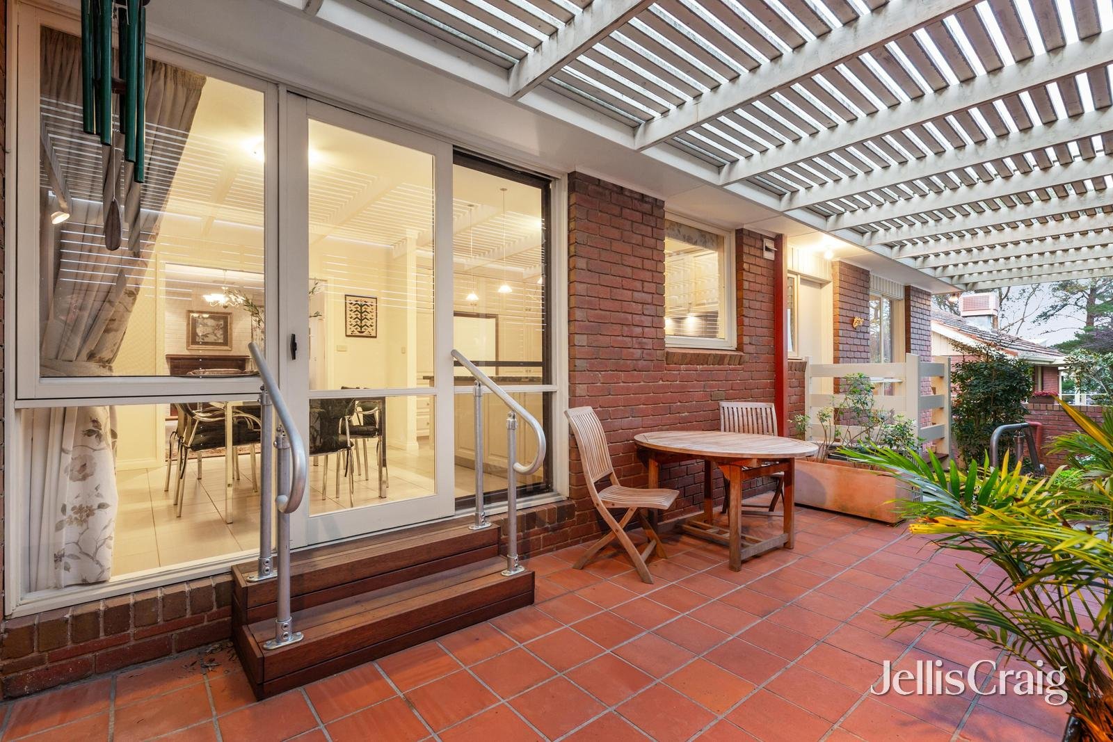 1/12 King Street, Balwyn image 8