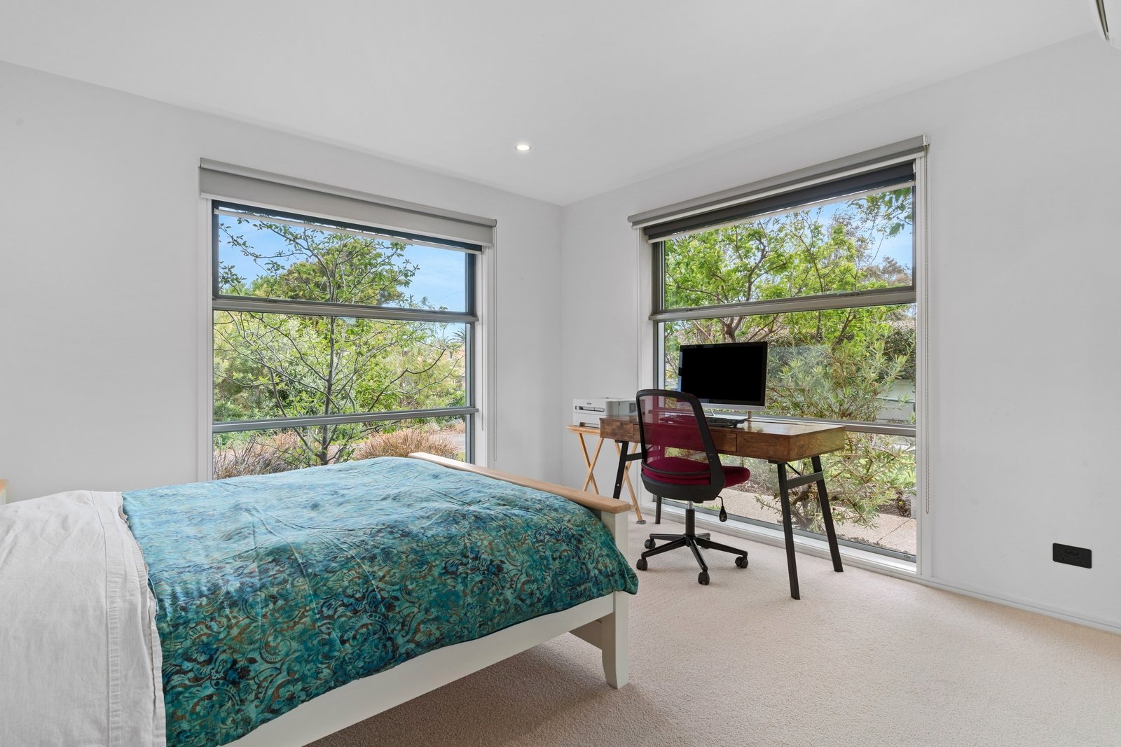 Property Gallery Thumbnail 8