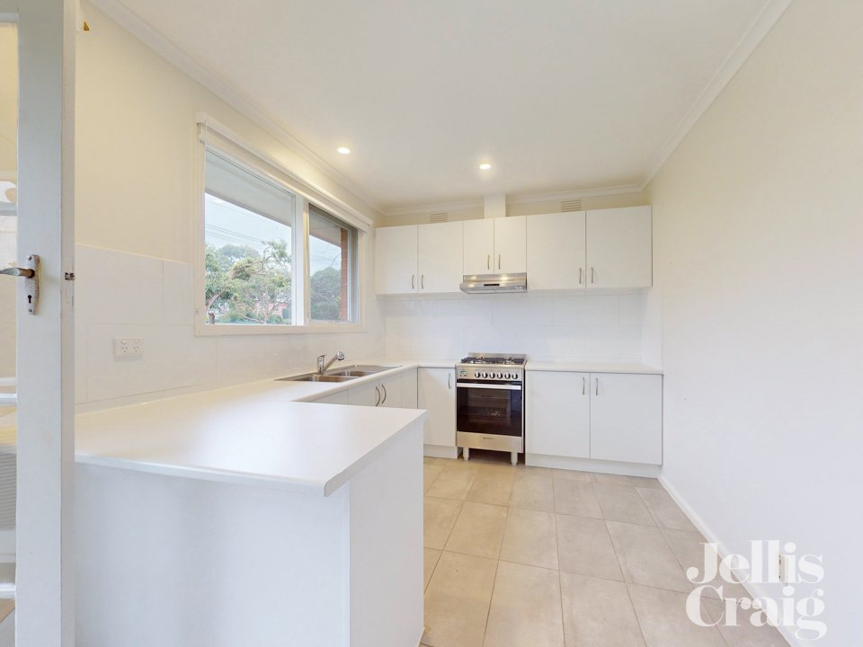 1/12 Kireep Road, Balwyn image 4