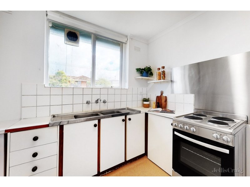 1/12 Mincha Street, Brunswick&nbsp;West image 2