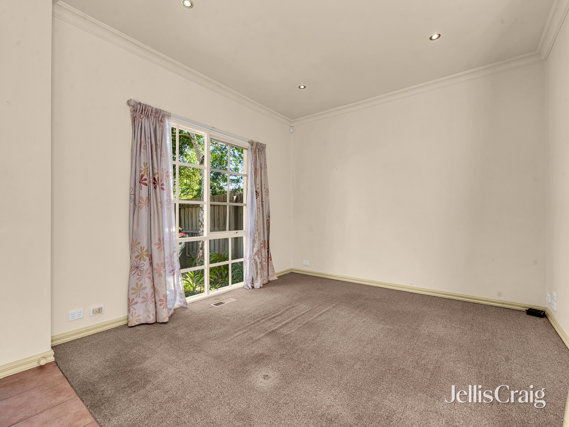 1/12 Mount Street, Glen&nbsp;Waverley image 6