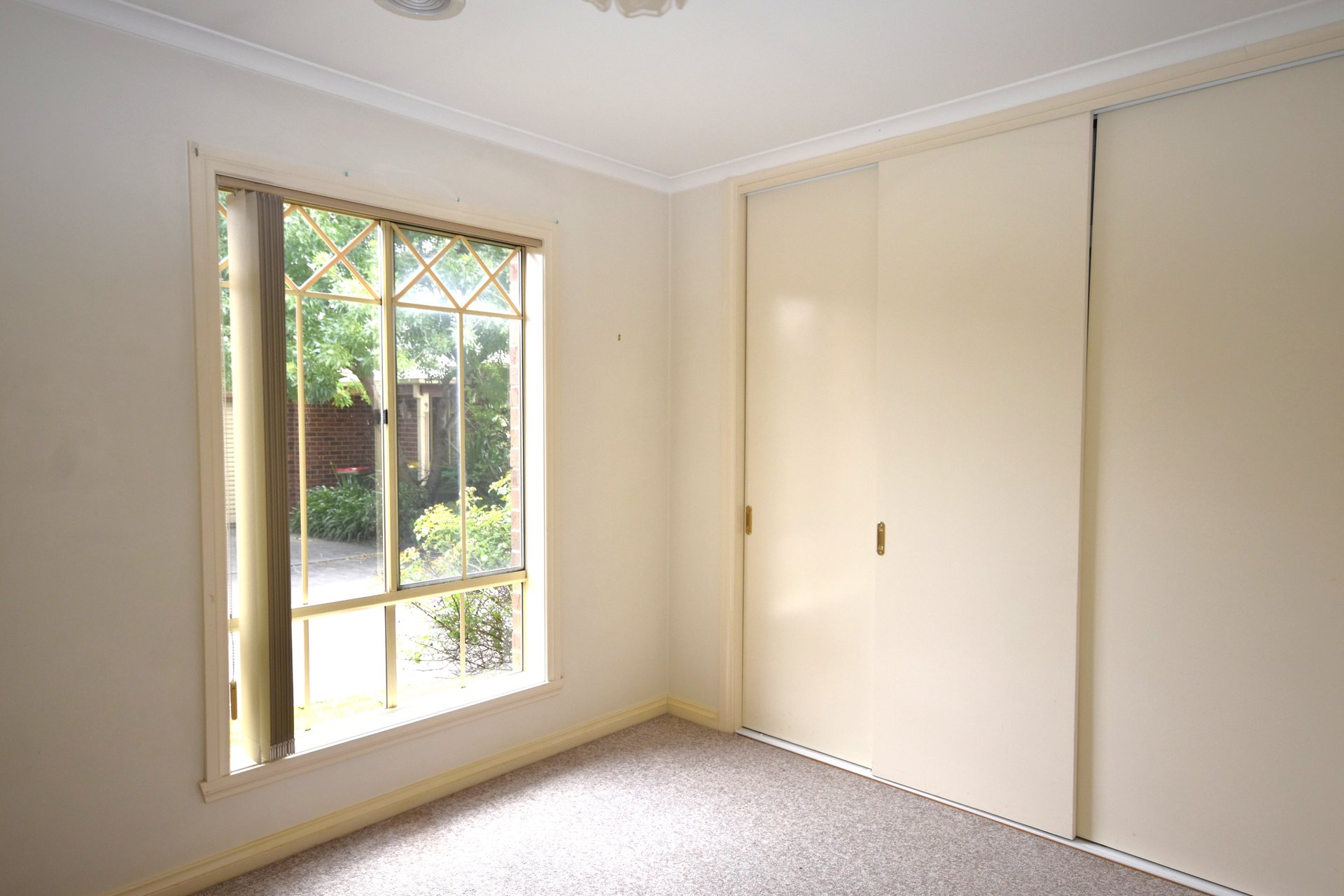 1/12 Mountain View Road, Kilsyth image 7