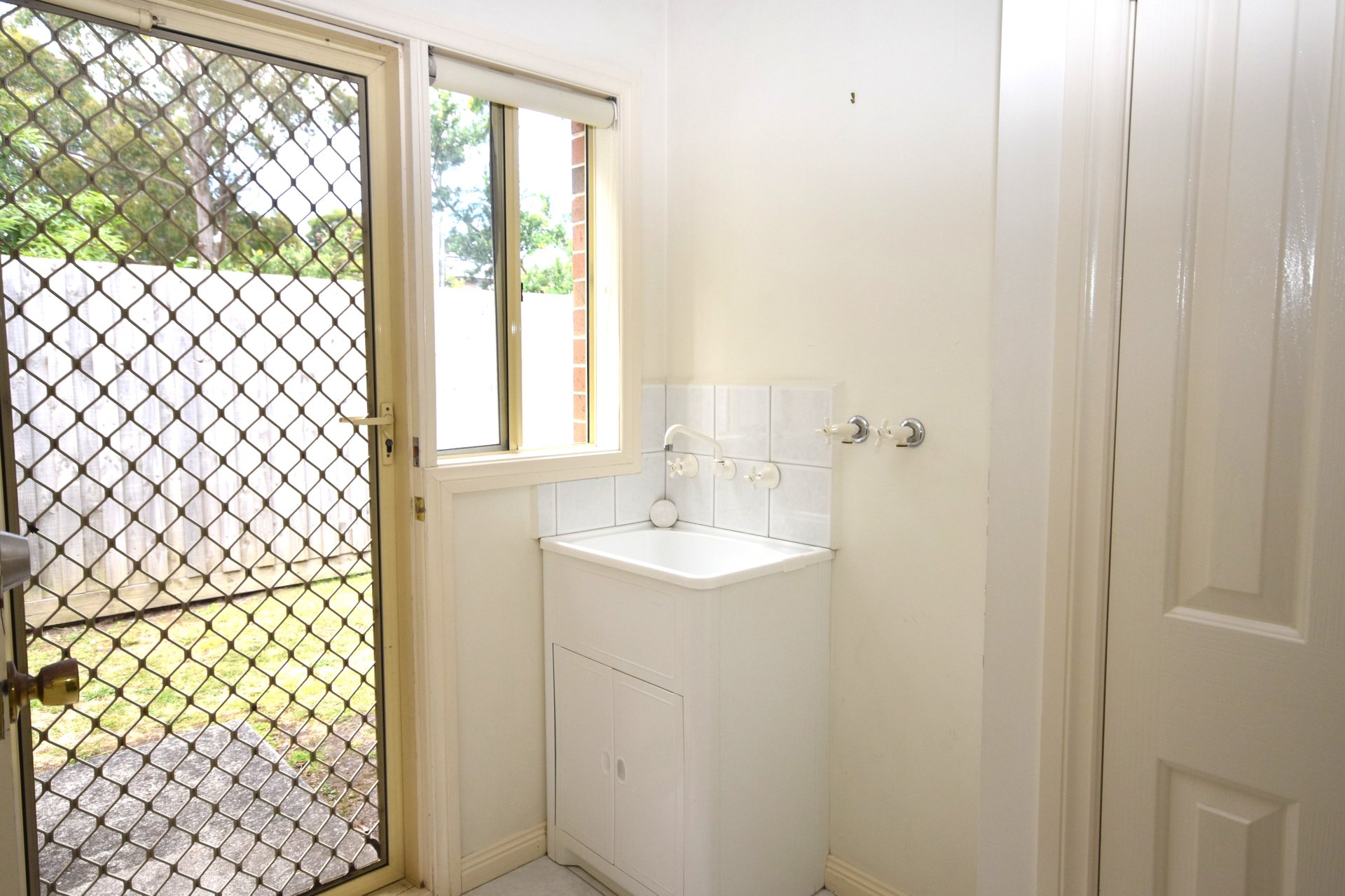 1/12 Mountain View Road, Kilsyth image 9