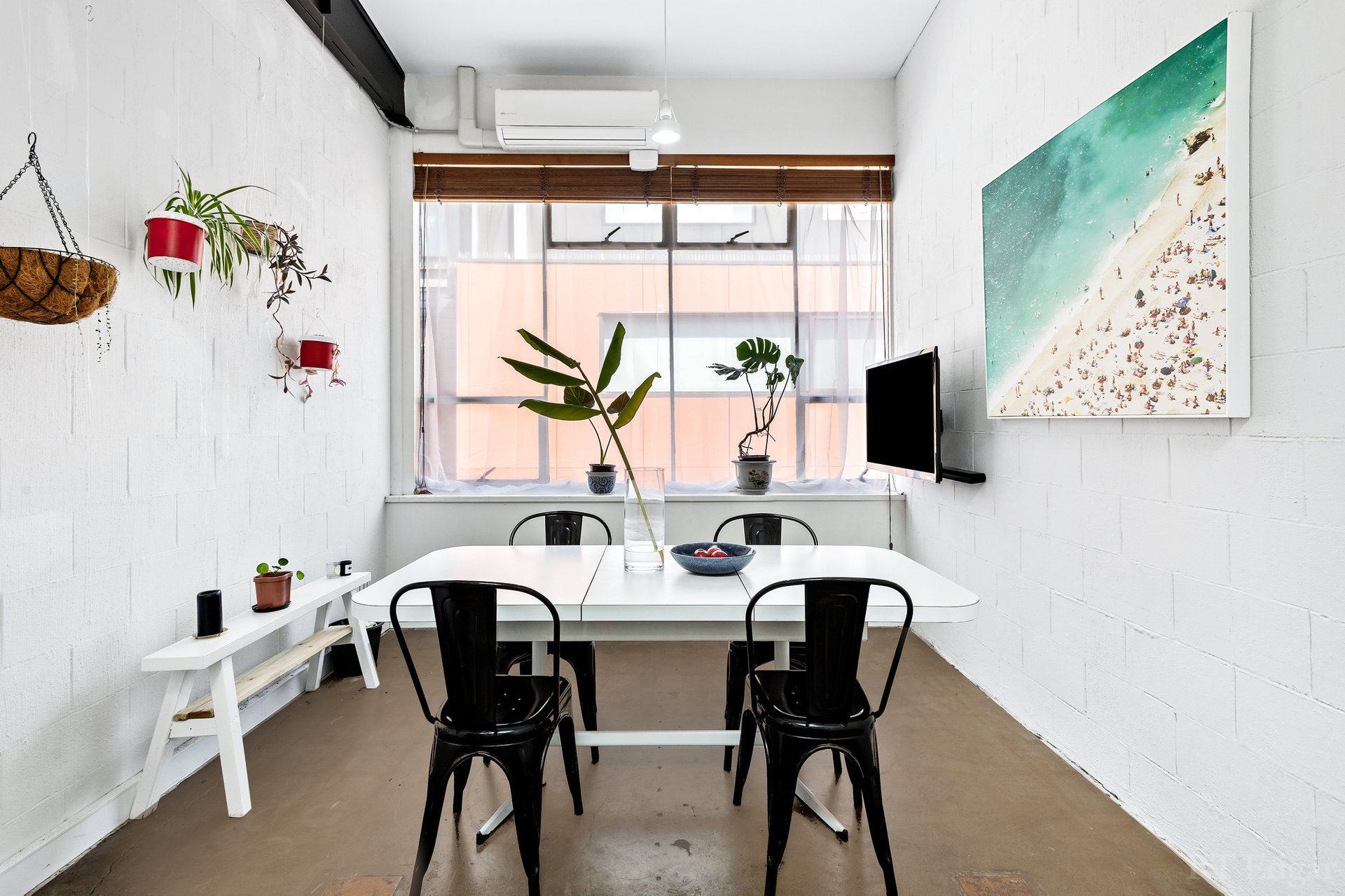 Property Gallery Thumbnail 6