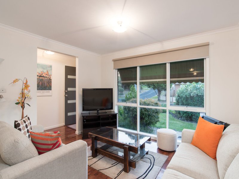 1/12 Parklands Avenue, Chirnside Park image 2