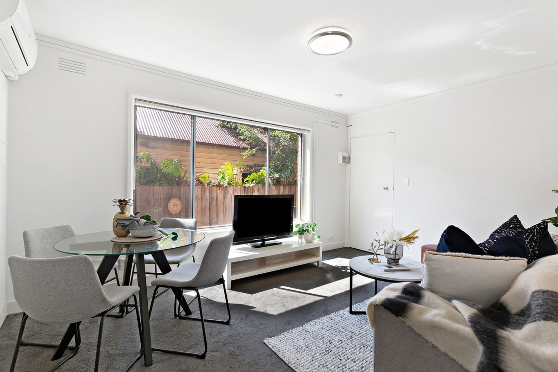 1/12 Pine Street, Hawthorn image 1