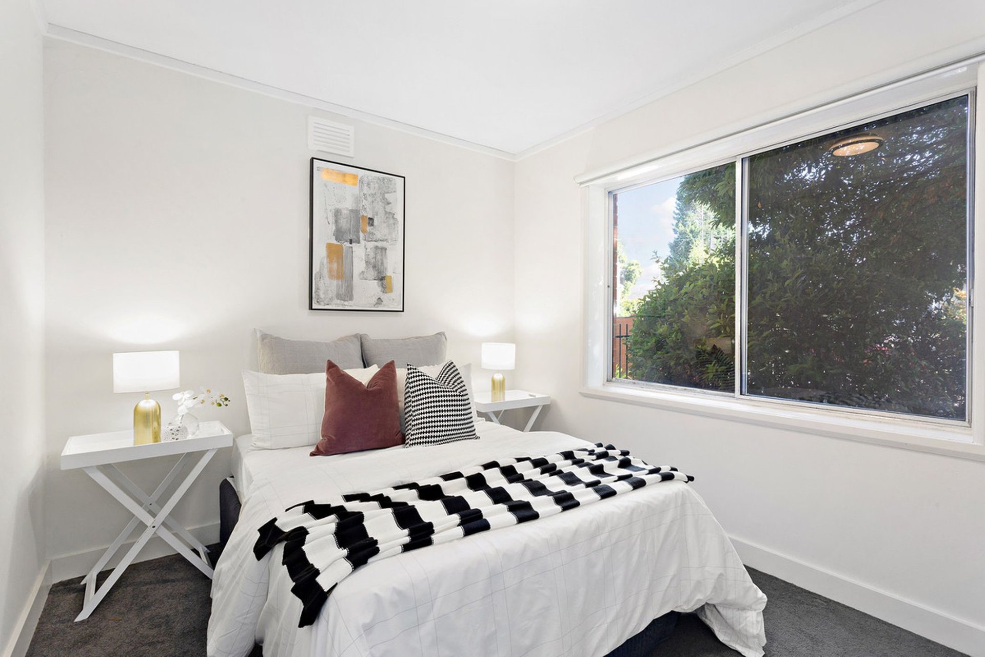 1/12 Pine Street, Hawthorn image 3
