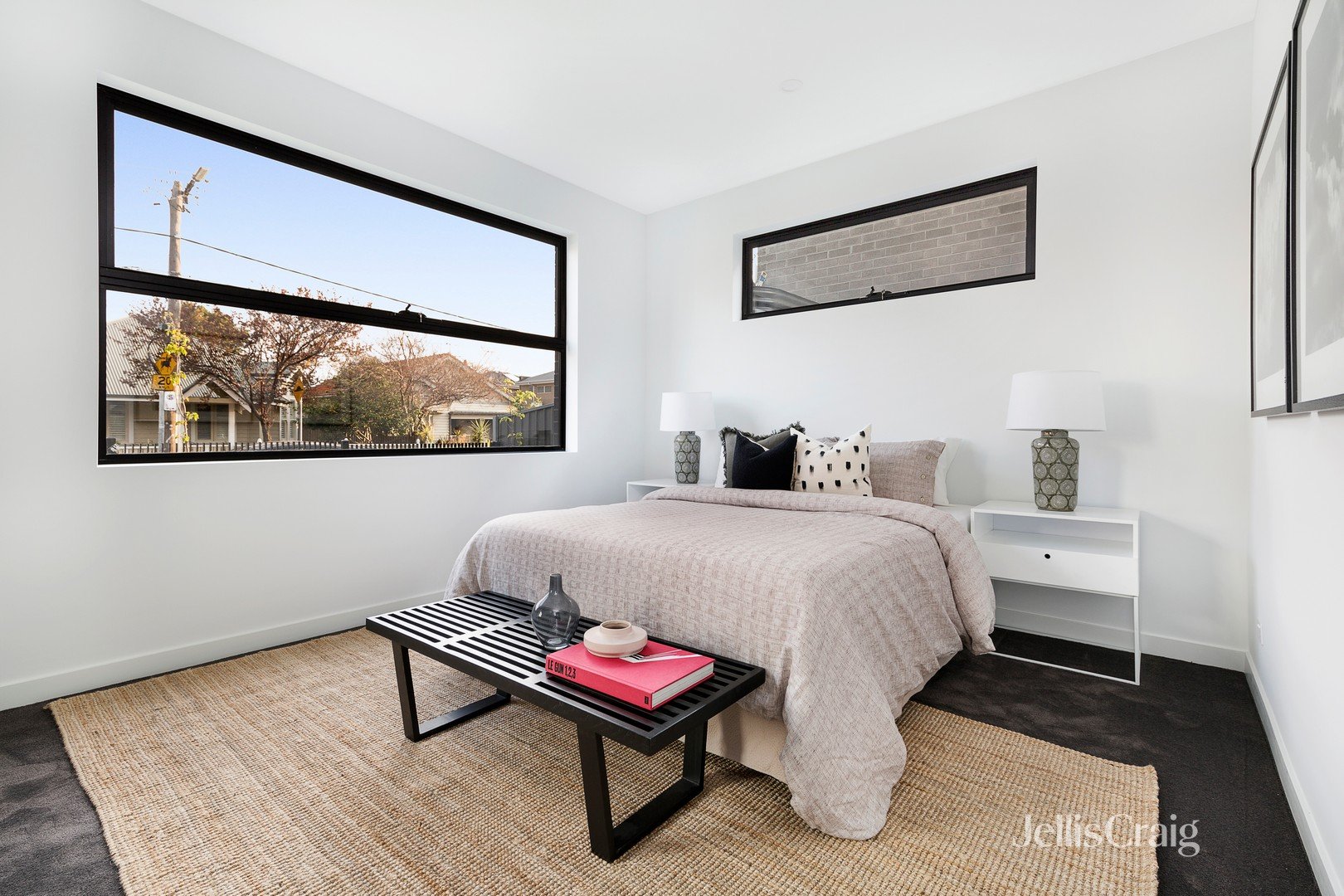 1/12 Sandown Road, Ascot Vale image 5