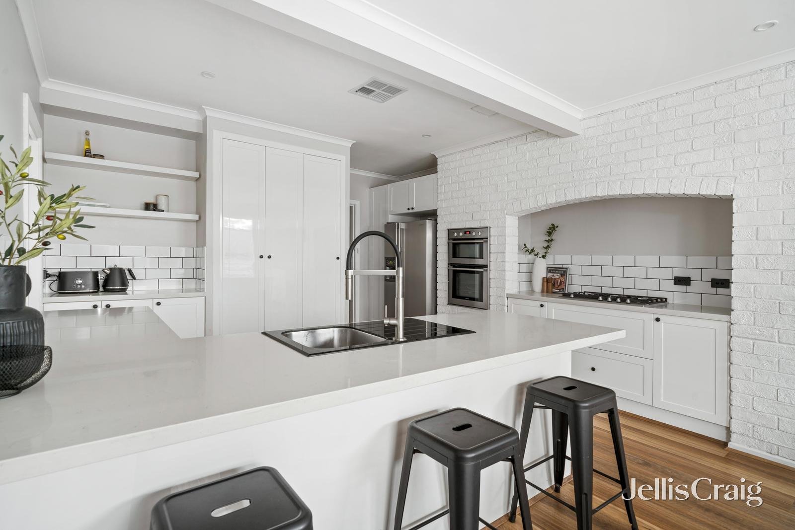 1/12 Springfield Street, Briar Hill image 7