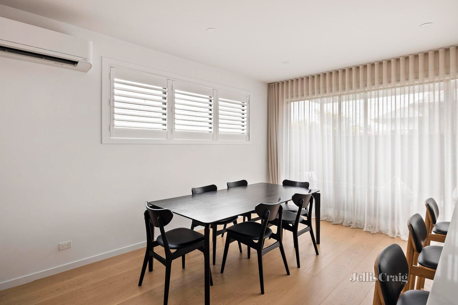 1/12 Sutherland Court, Altona Meadows image 6