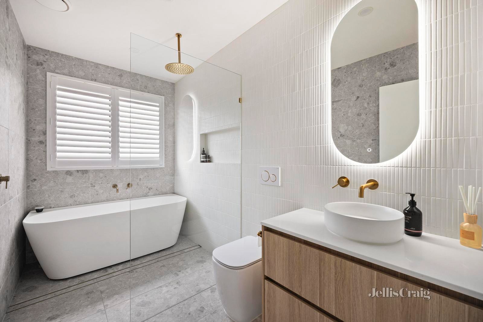 1/12 Sutherland Court, Altona Meadows image 10