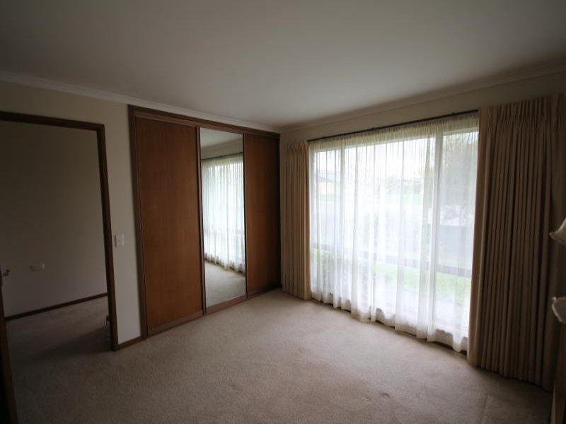 1/12 Vale Street, Alfredton image 5