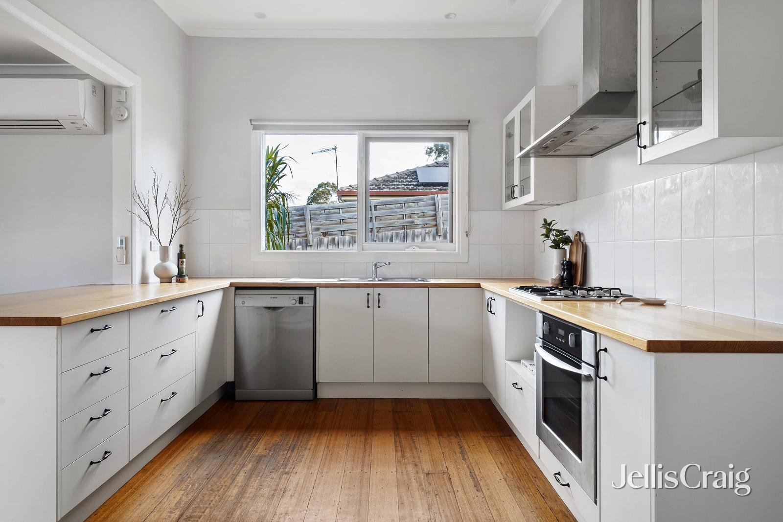 1/12 William Street, Greensborough image 5