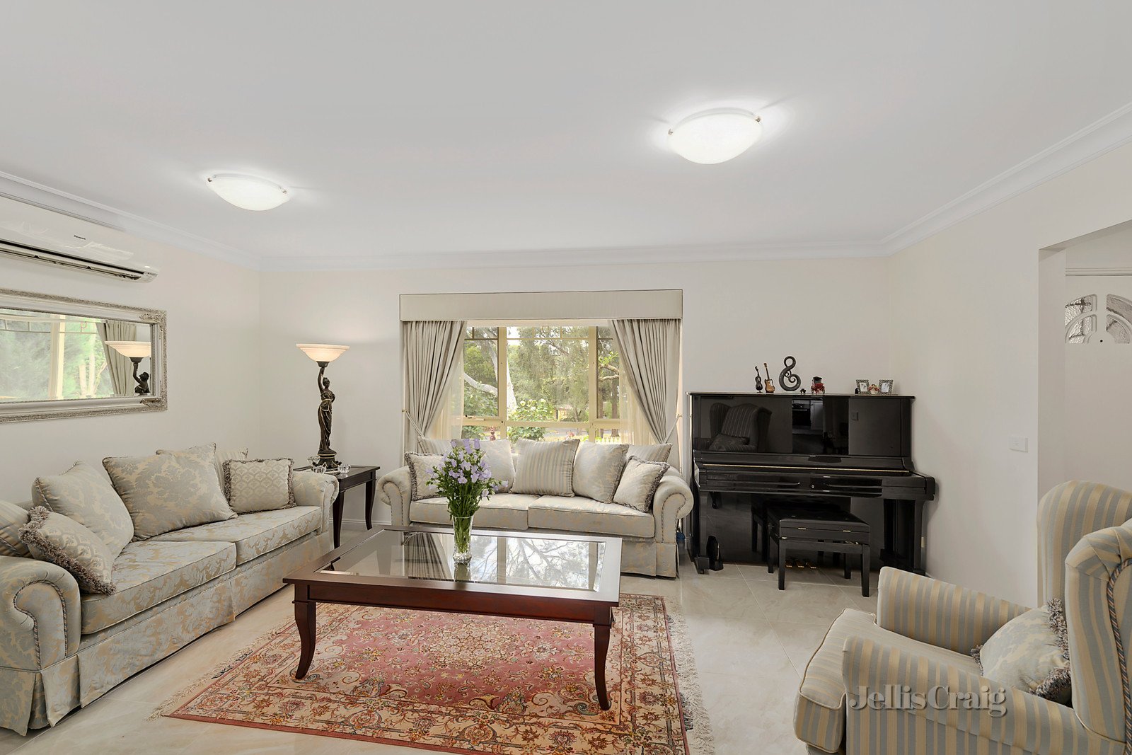 1/12 Wooddale Grove, Mitcham image 2