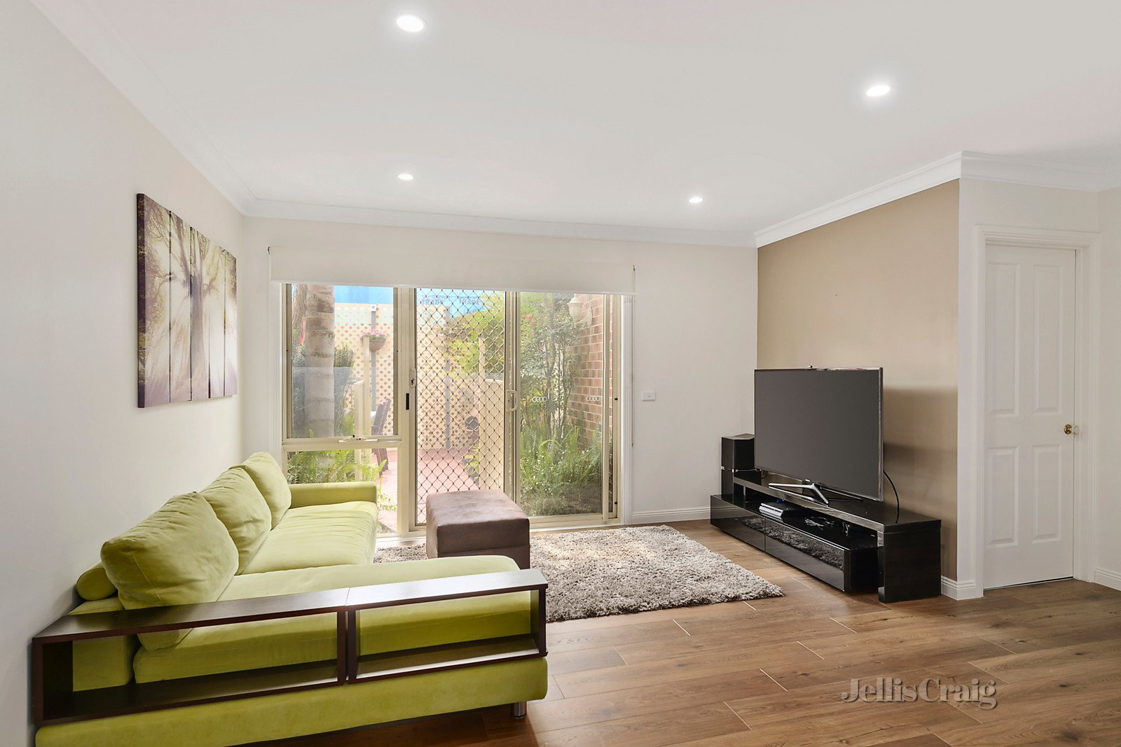 1/12 Wooddale Grove, Mitcham image 4