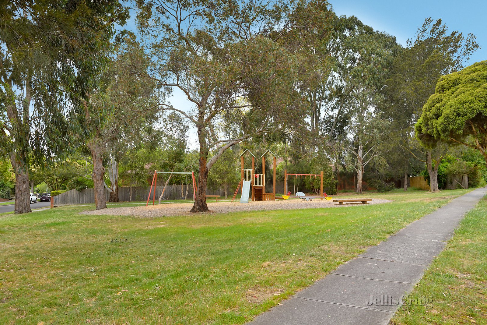 1/12 Wooddale Grove, Mitcham image 9