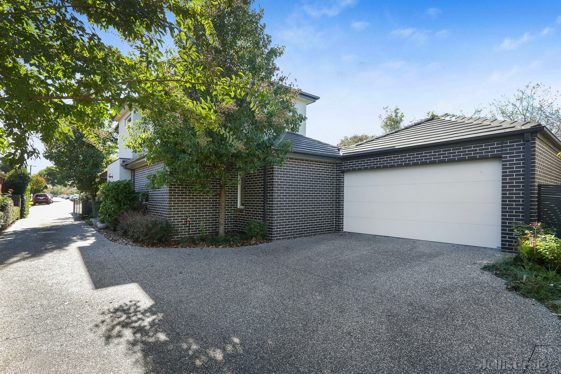 1/120 Ford Street, Ivanhoe image 12