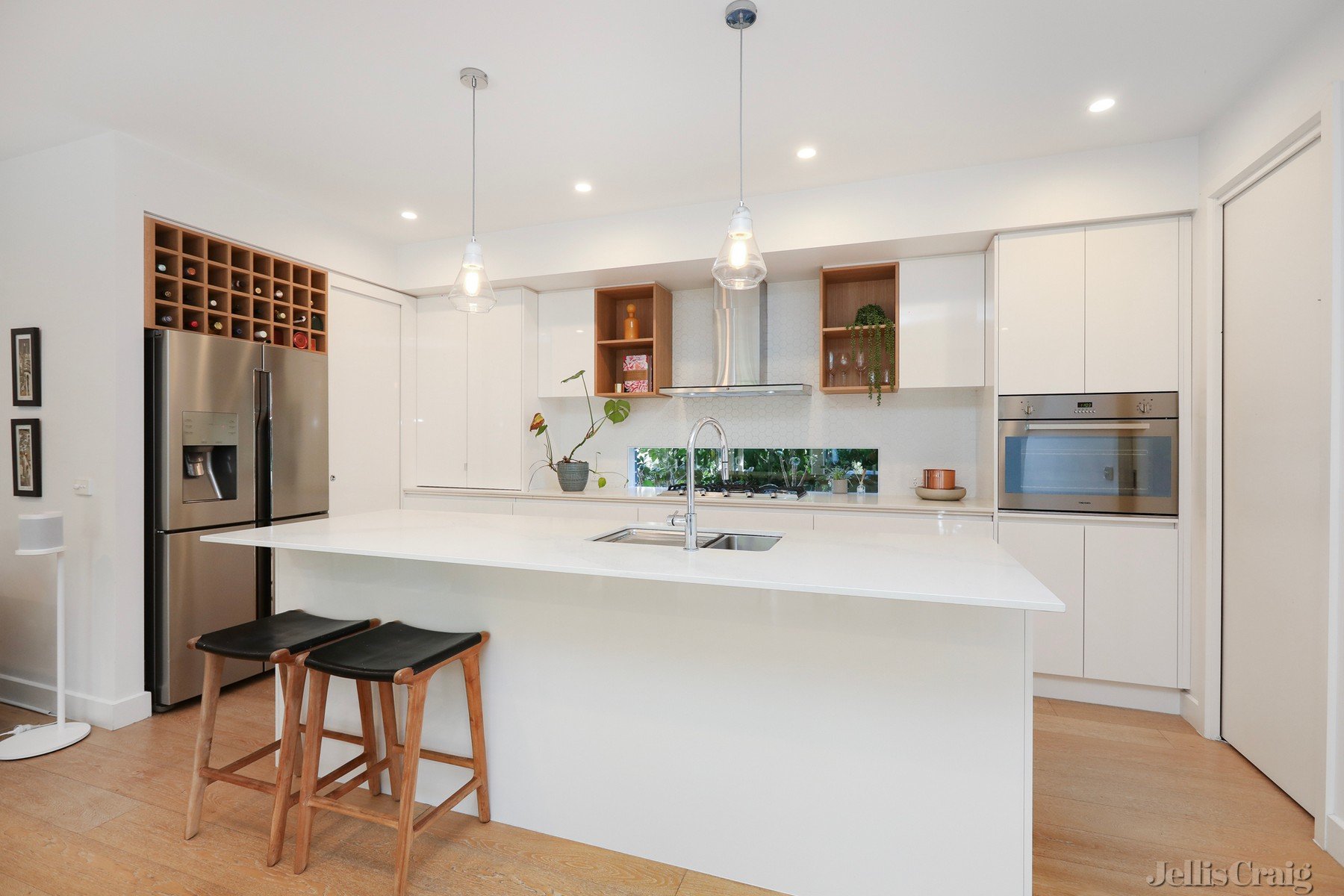 1/120 Ford Street, Ivanhoe image 2