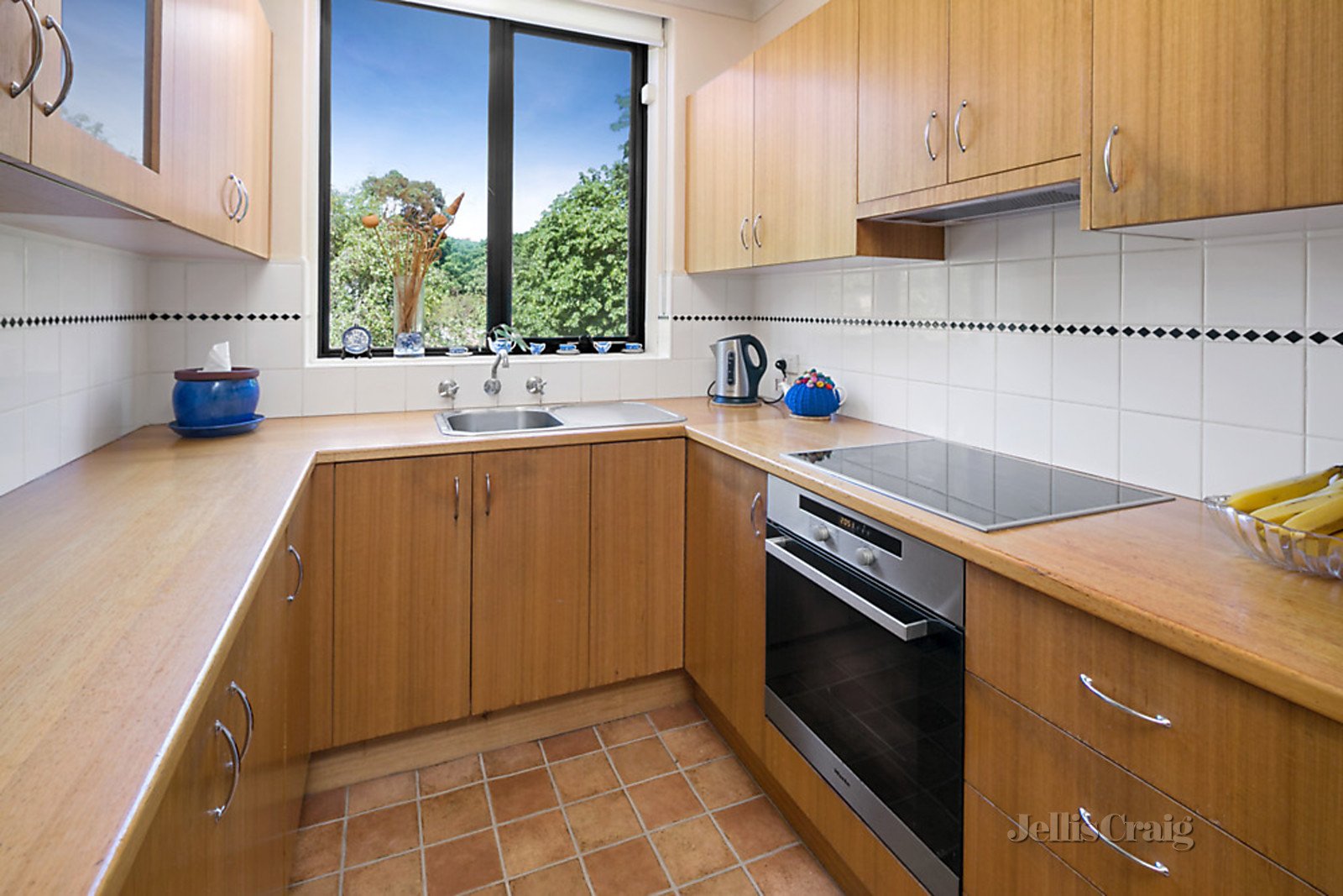 11/20 Ross Street, Northcote image 4
