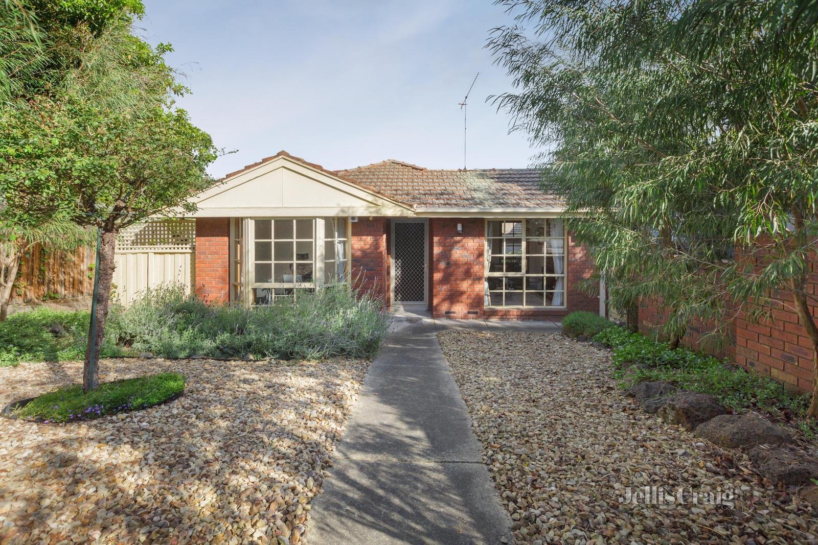 1/121 Balwyn Road, Balwyn image 1