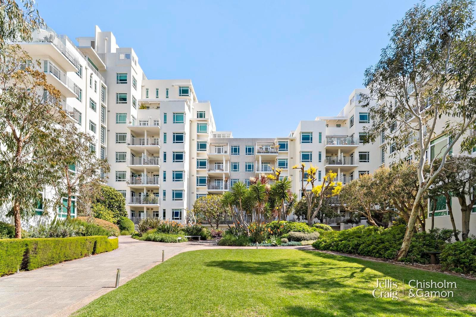 112/1 Graham Street, Port Melbourne image 3