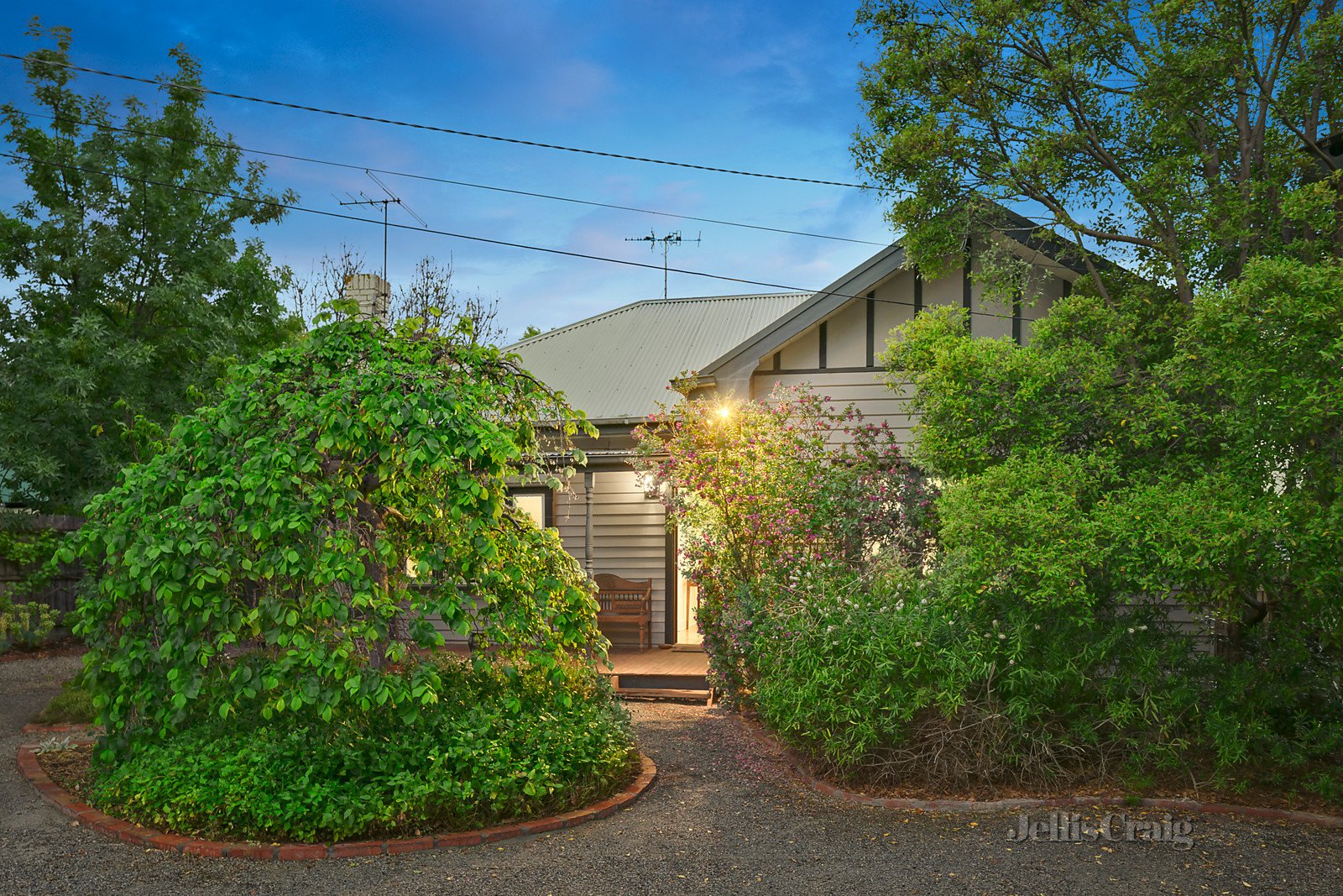 1/121 Mountain View Road, Briar Hill image 1