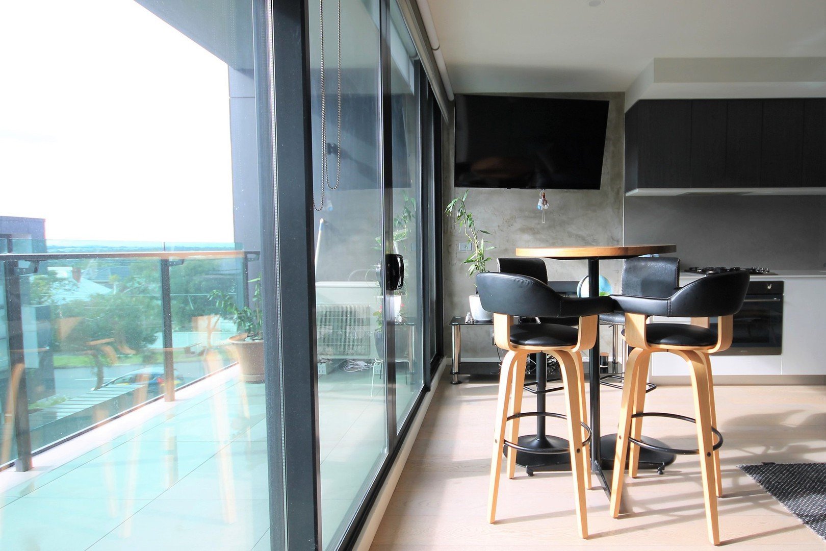 Property Gallery Thumbnail 3