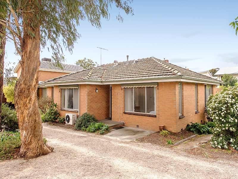 1/1215 Riversdale Road, Box Hill South image 1