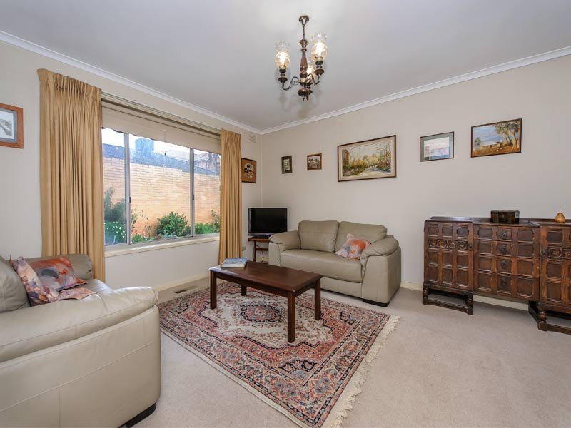 1/1215 Riversdale Road, Box Hill South image 8