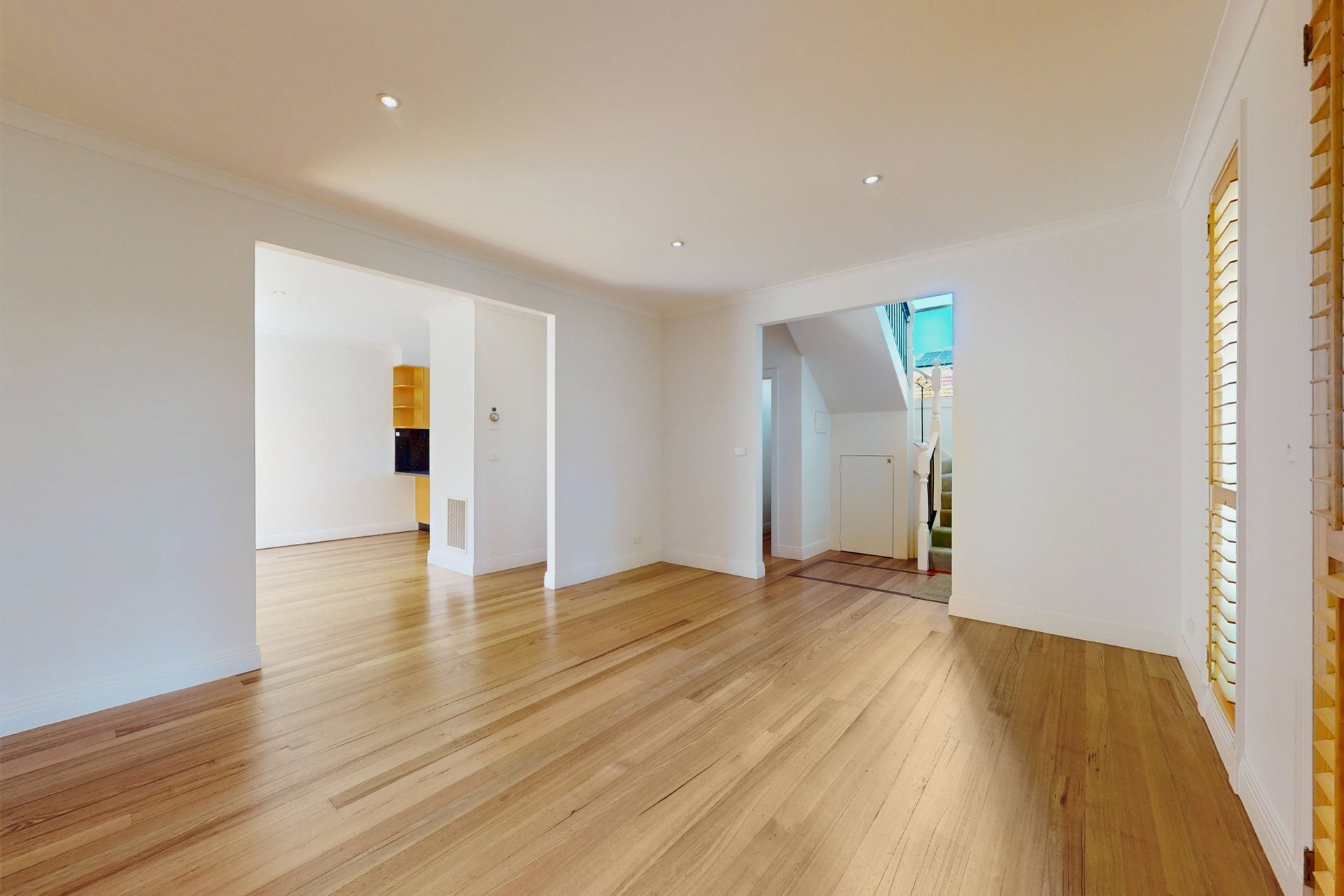 1/122 Mitford Street, Elwood image 3