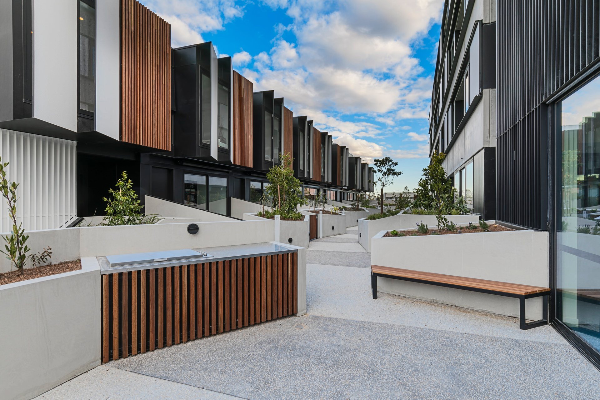 1/122 Roseneath Street, CLIFTON HILL VIC 3068