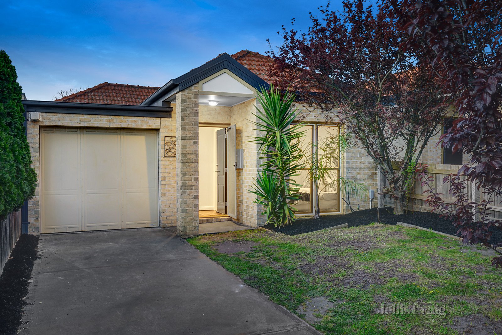 1/123 Patterson Road, Bentleigh image 1