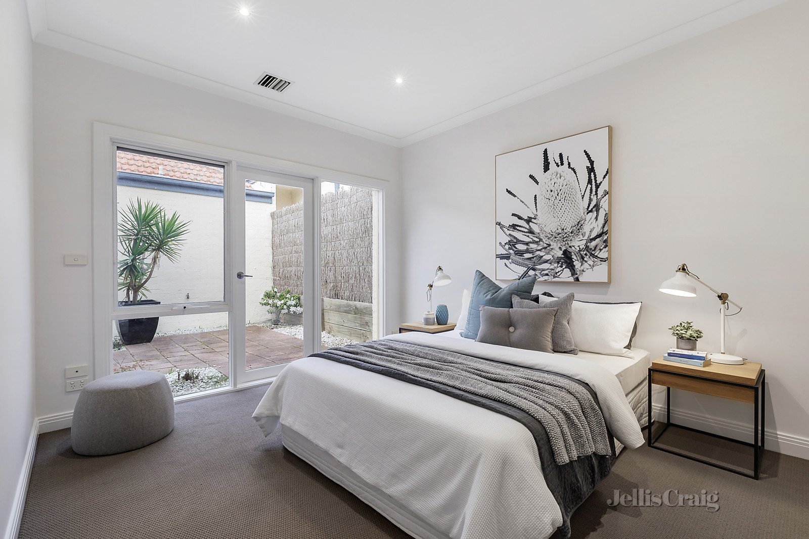 1/123 Patterson Road, Bentleigh image 5