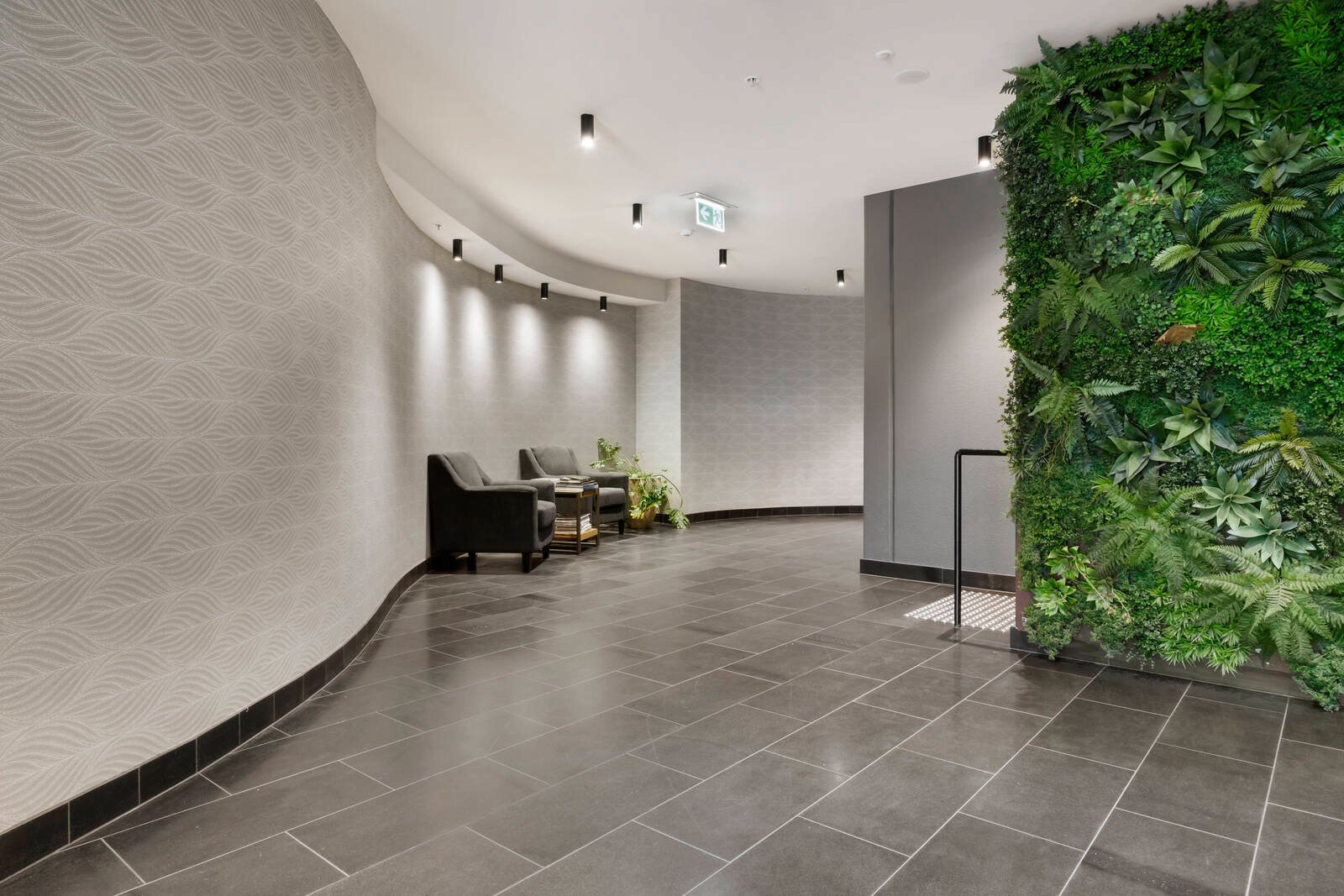 Property Gallery Thumbnail 9