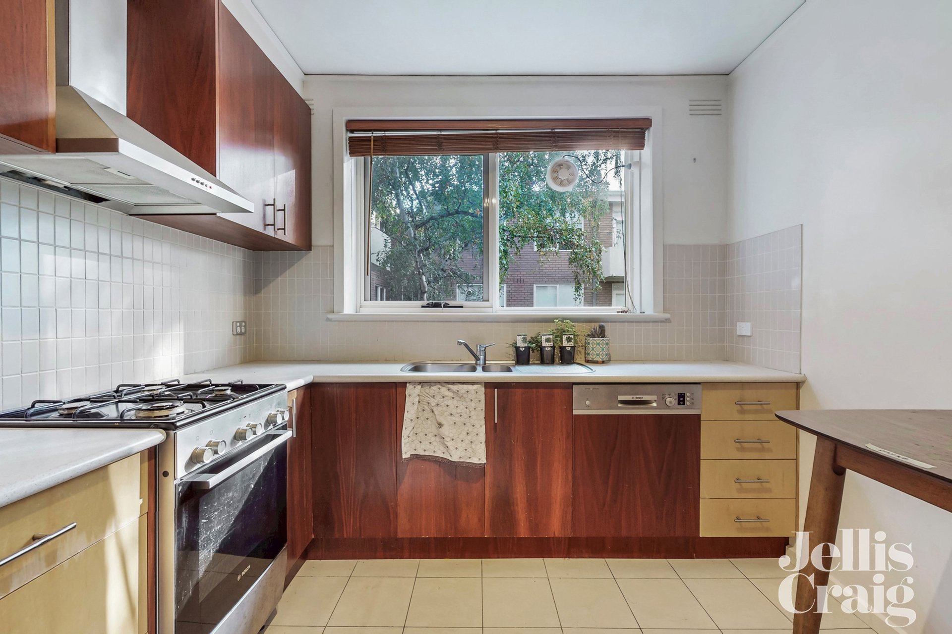 11/24 Muir Street, Hawthorn image 4