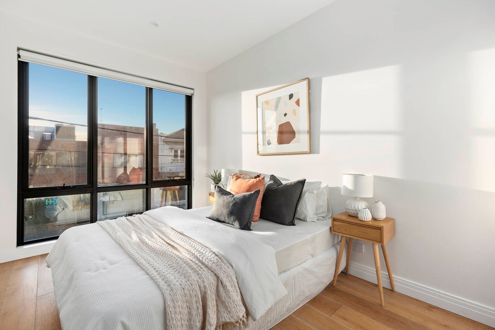 Property Gallery Thumbnail 9