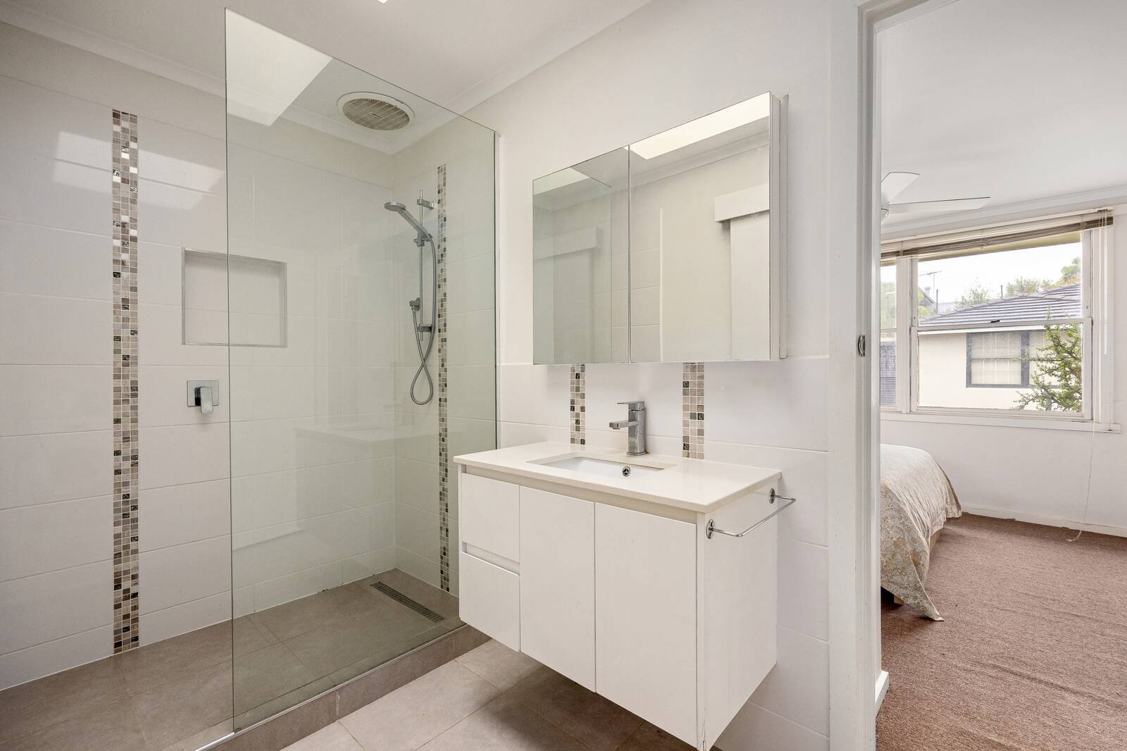 Property Gallery Thumbnail 10