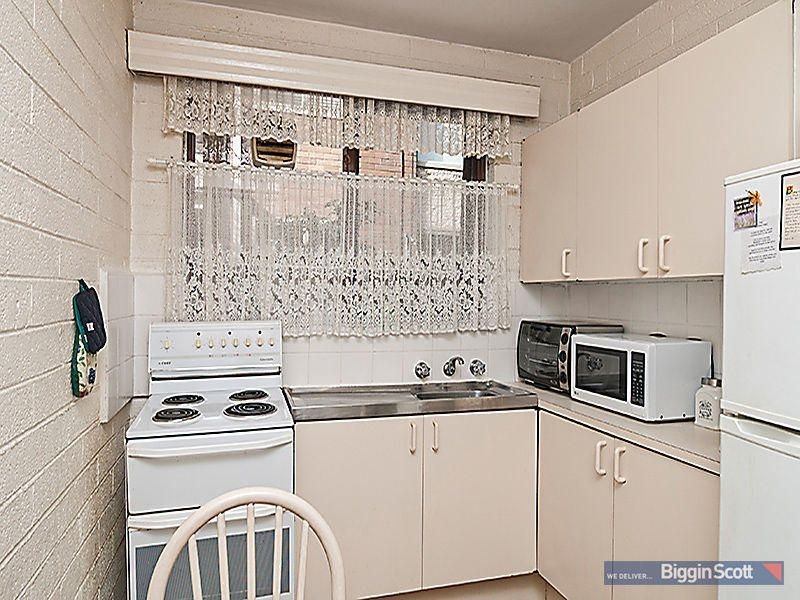 1/125 Ferguson Street, Williamstown image 3