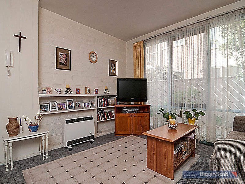 1/125 Ferguson Street, Williamstown image 5