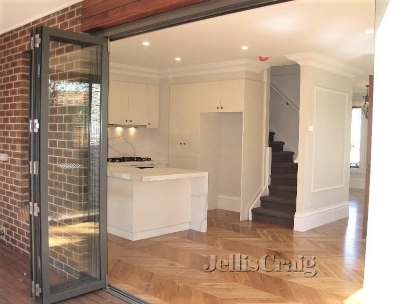 1/1252 Toorak Road, Camberwell image 3