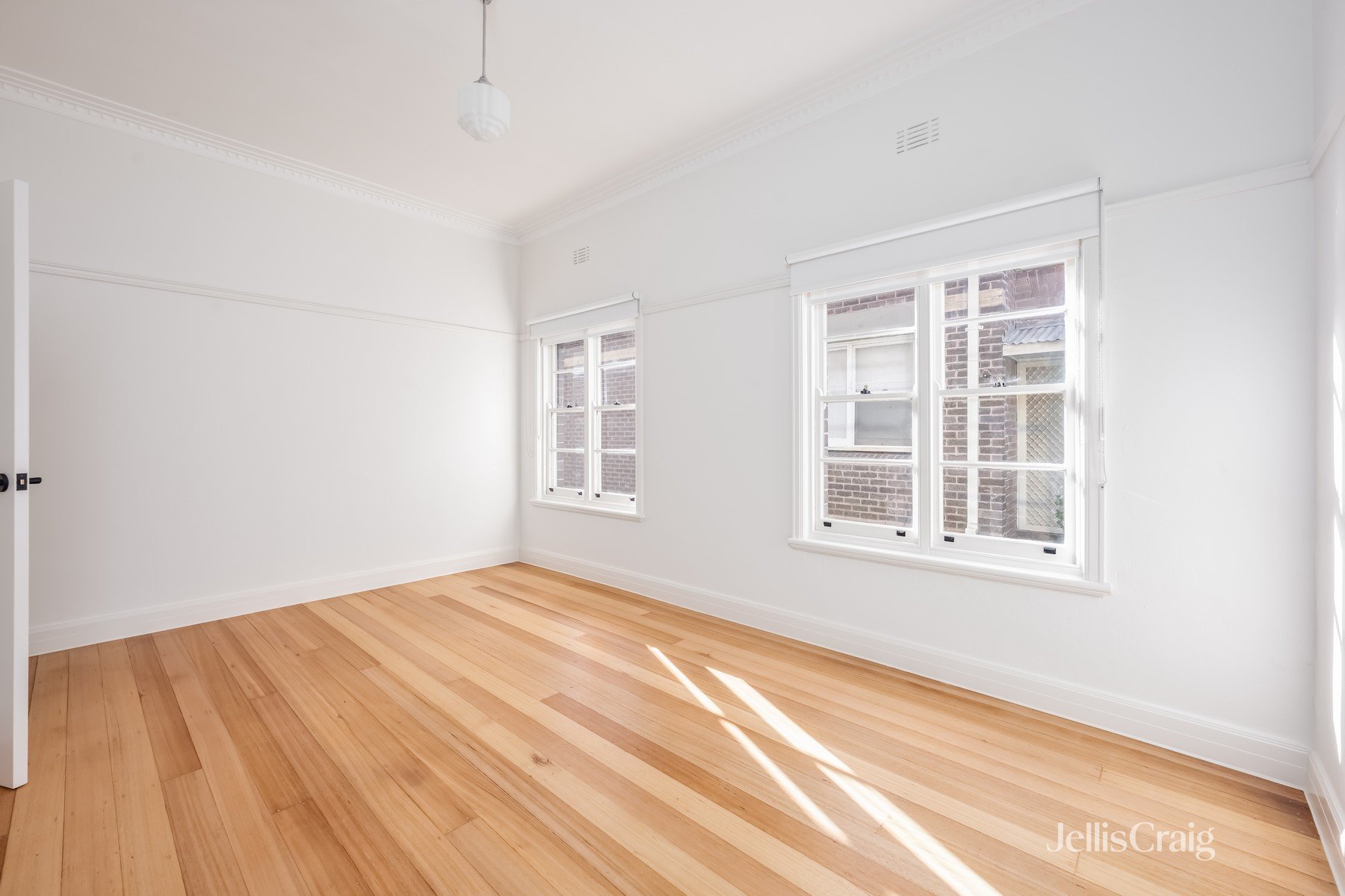 1/126 Moreland Road, Brunswick image 5