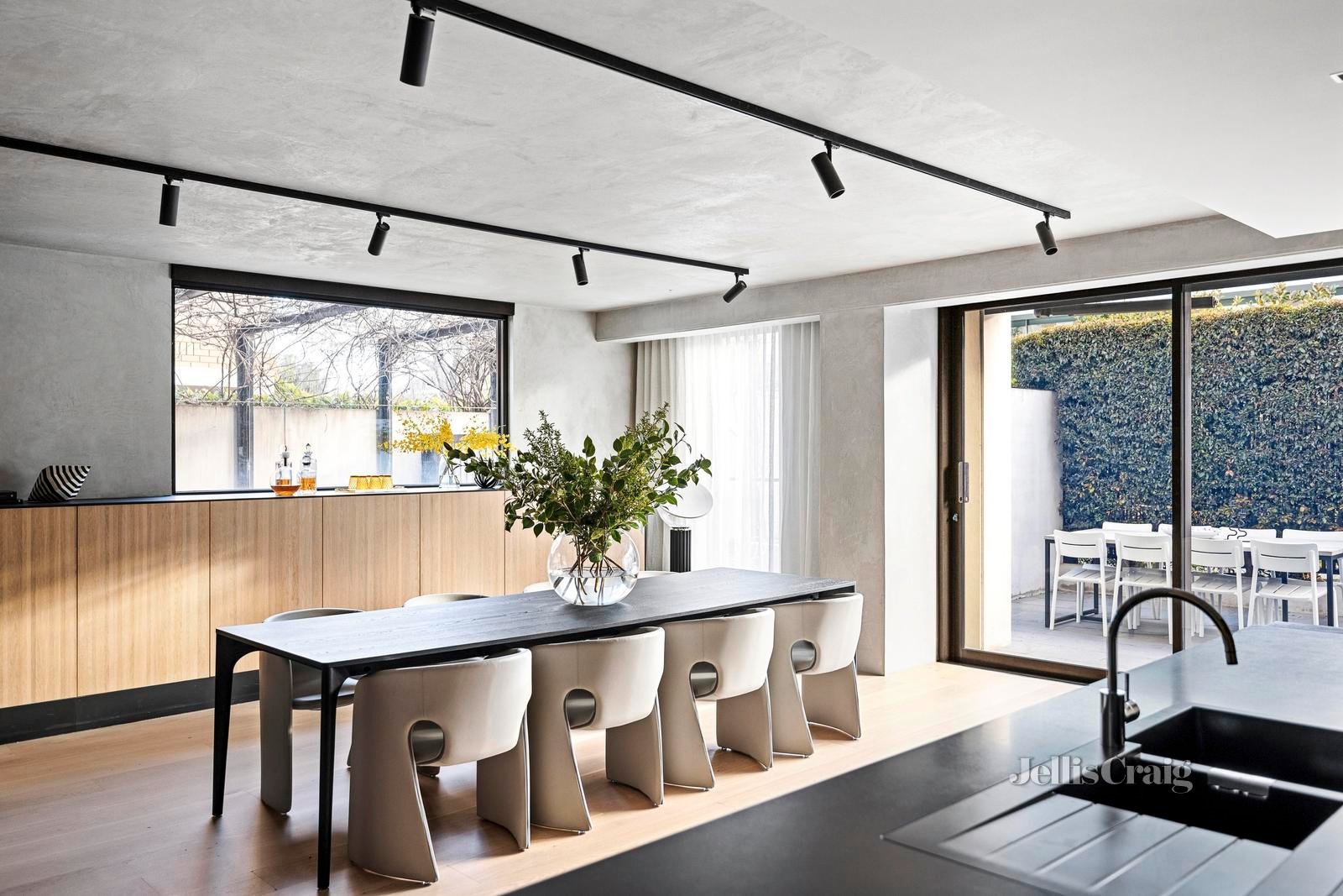 1/126 Walsh Street, South Yarra image 5