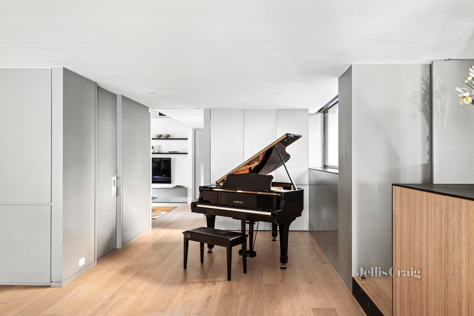 1/126 Walsh Street, South Yarra image 8