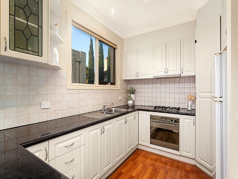 1/1267 Toorak Road, Camberwell image 5